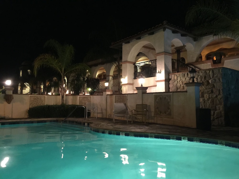 Chantico Inn 5/70