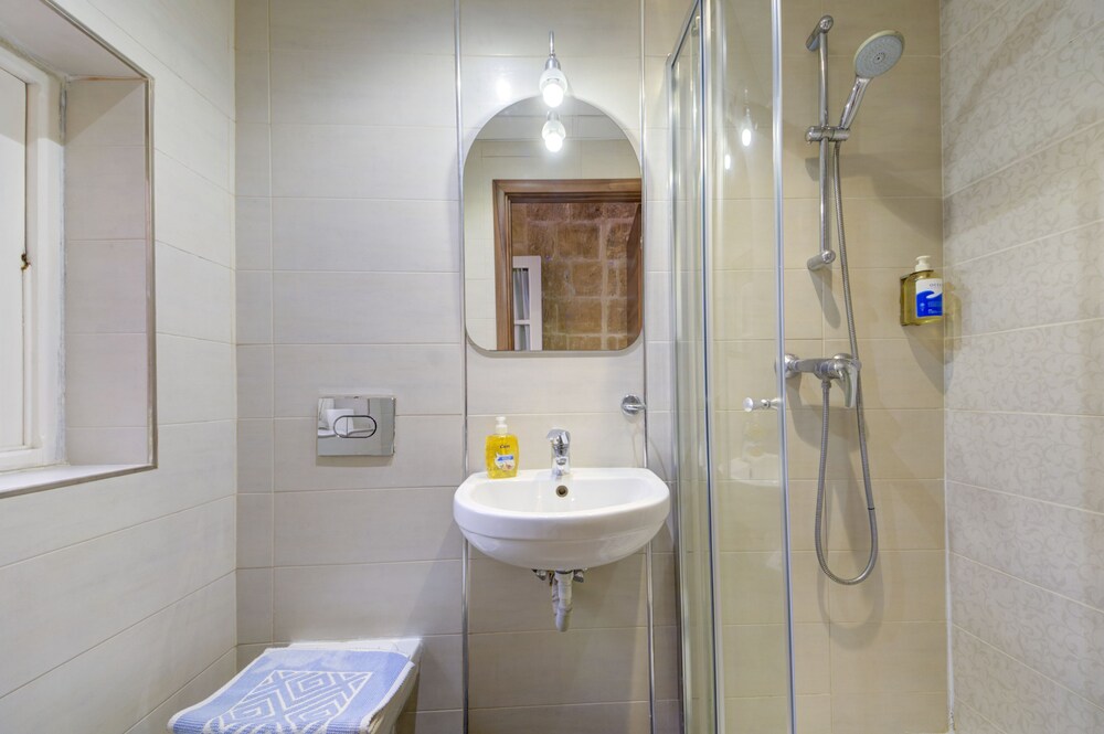Tritoni harbour suites 50/55