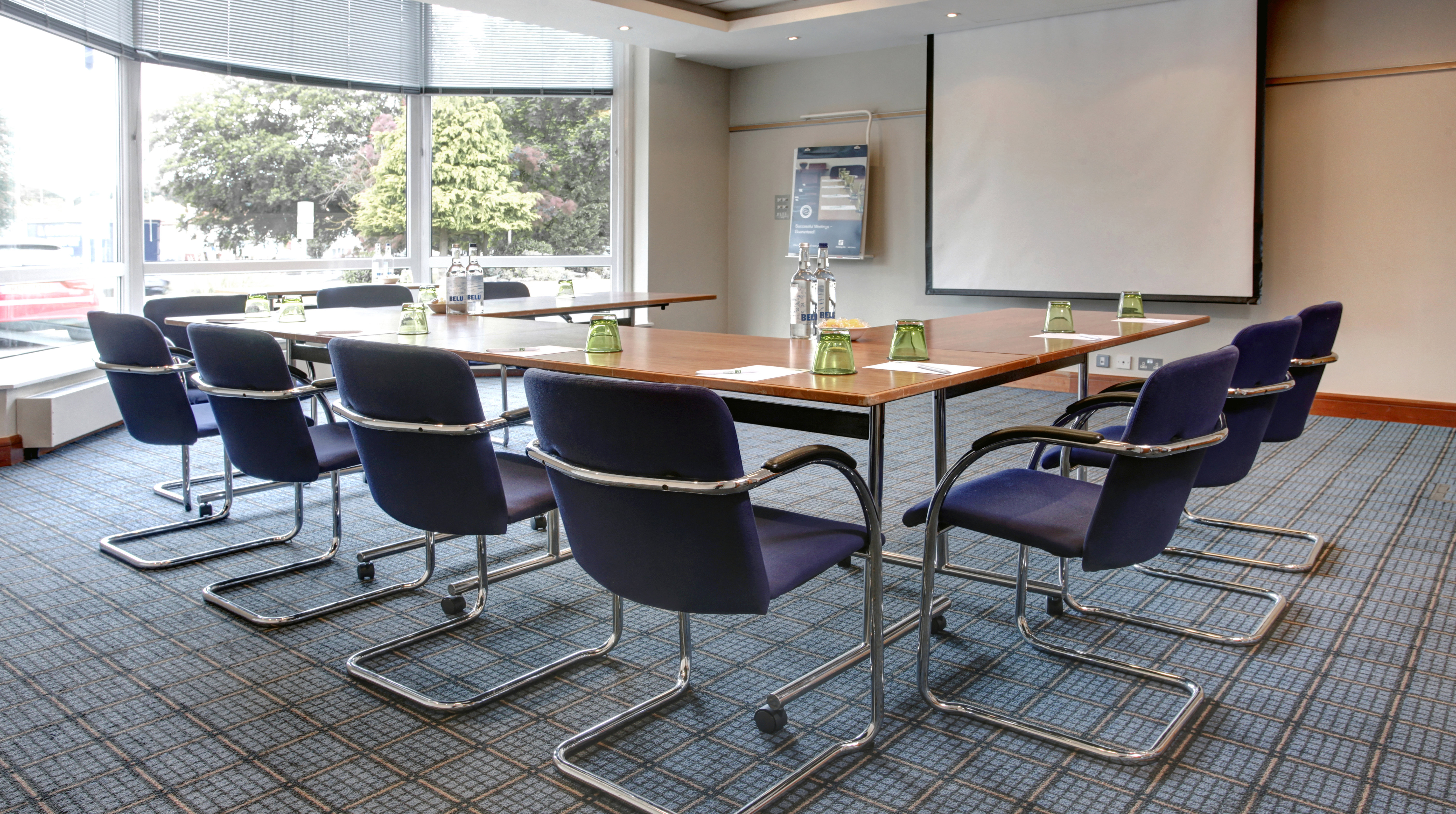 HOLIDAY INN BASINGSTOKE 30/45