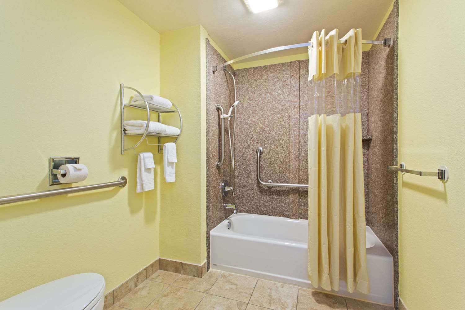 OASIS BAY SUITES, Tampa, Busch Gardens, USF 12/13