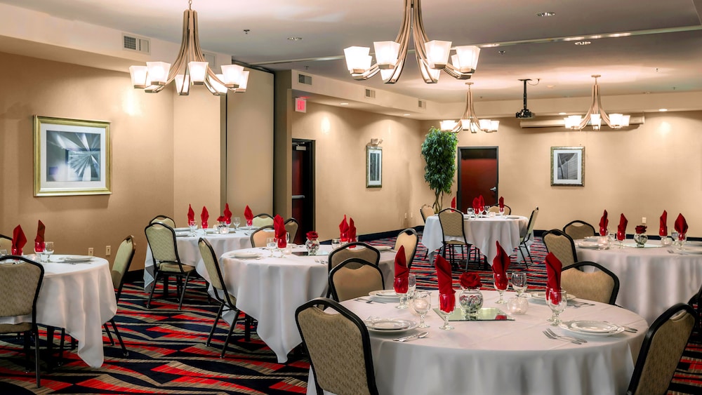 Holiday Inn Oklahoma City Airport 59/81
