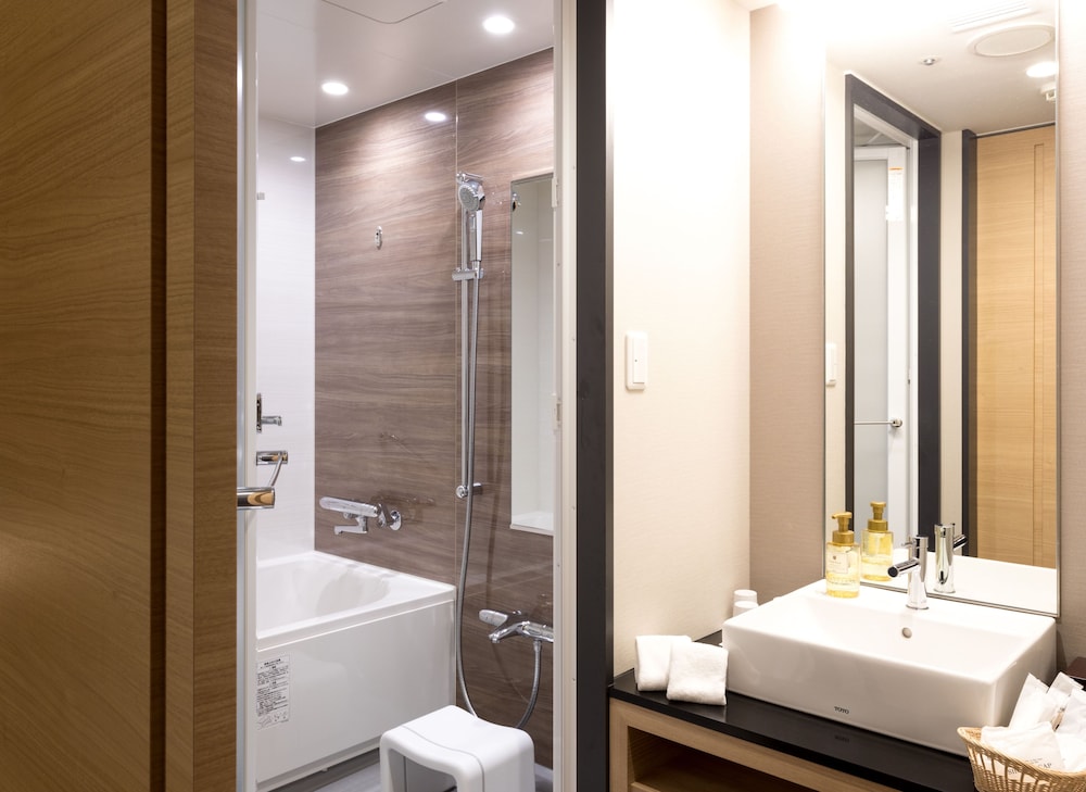 Hotel Hewitt Koshien (ex Novotel Koshien Osaka West) 12/54
