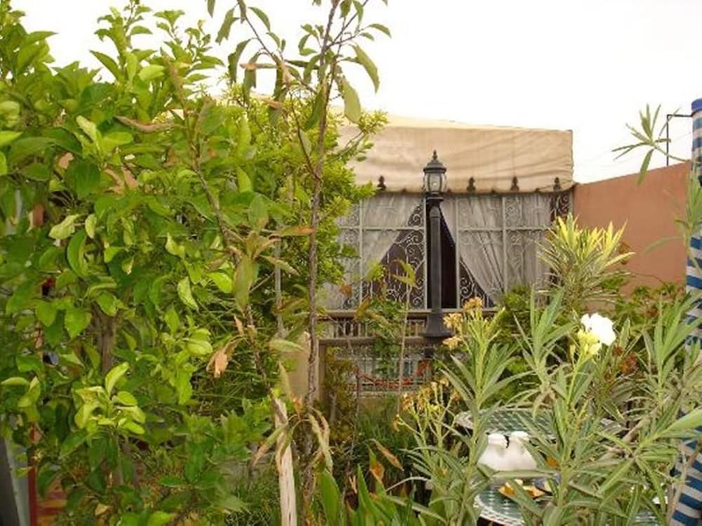 hotel riad belleville