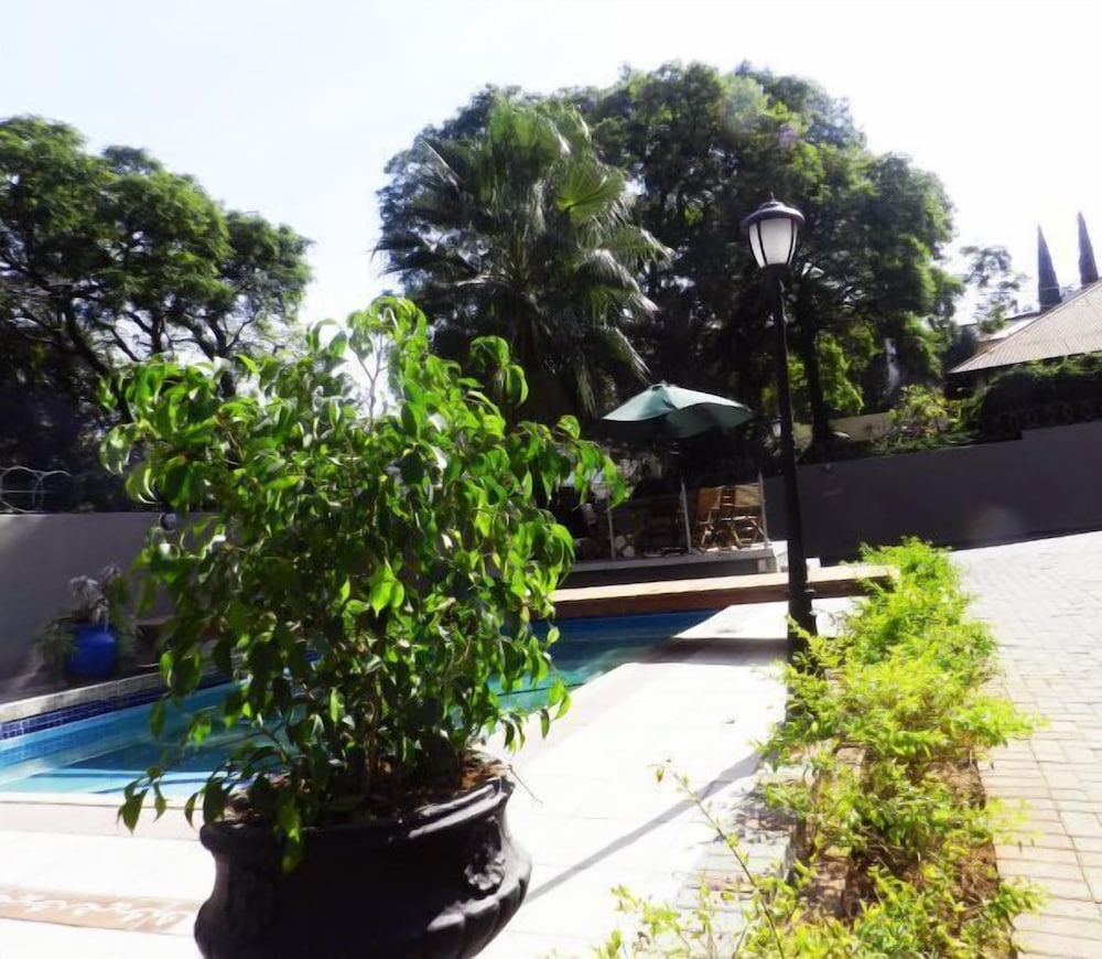 Blackwood Guest House 30/38