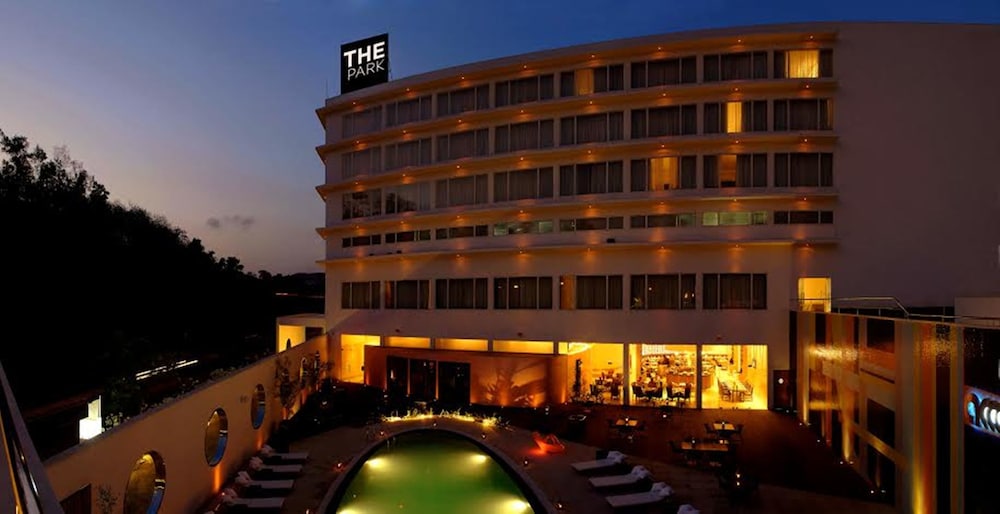The Park Navi Mumbai 4/68