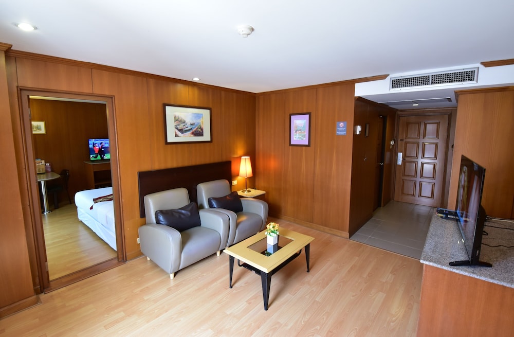 Dynasty Inn Pattaya 32/39