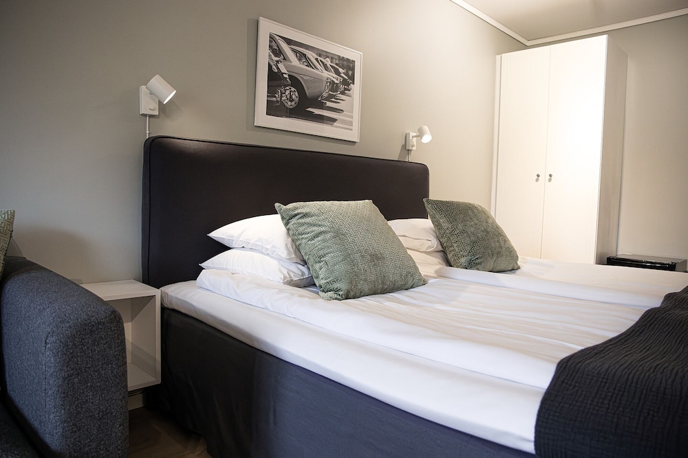 غرفة عائلية بسرير مزدوج مع أريكة، Hotell Miskarp 4/7