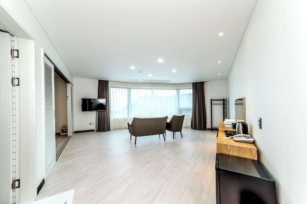 Nine Boutique Hotel 13/67