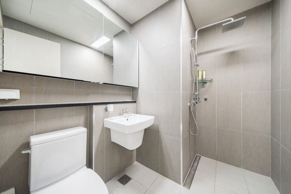 SUPERIOR, DOUBLE BED, LAKE VIEW