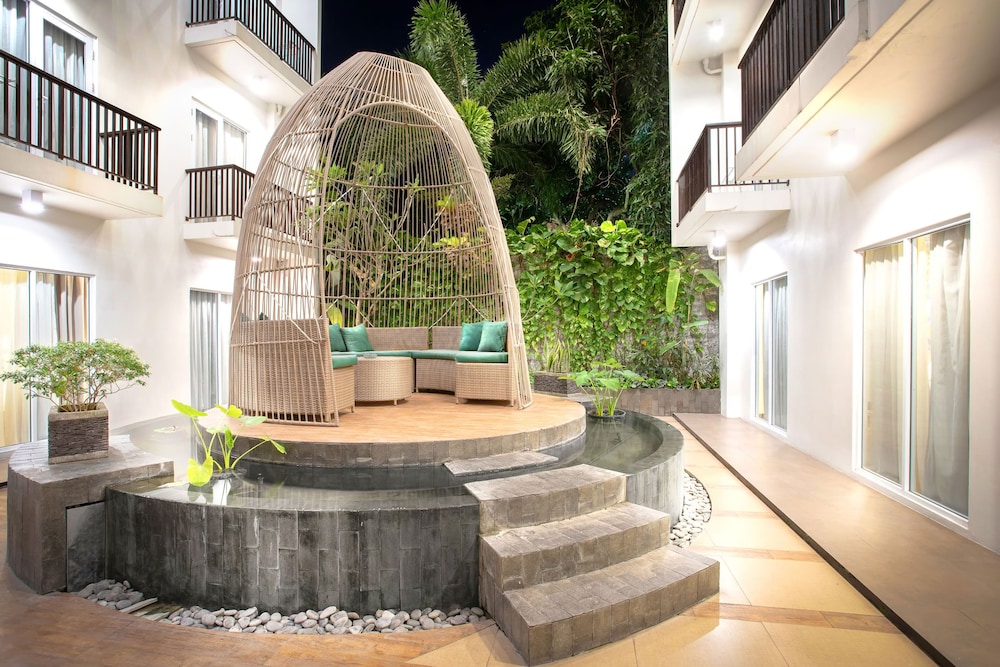 Nikhila Seminyak Bali (ex BaliEZ Hotel) 35/41