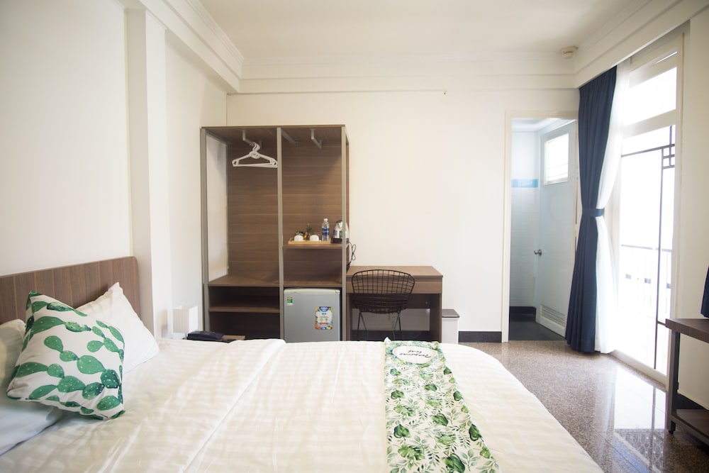 Cuu Kim Son Hotel 18/43