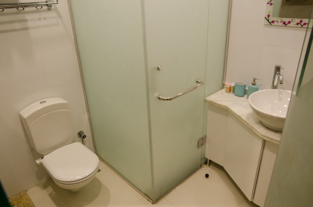 CLASSIC, SINGLE, SINGLE BED, PRIVATE BATHROOM