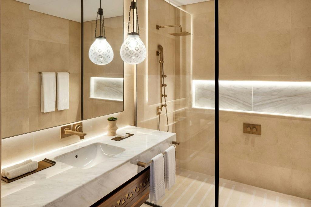 غرفة بسرير كينج بإطلالة على المتنزه، Bab Samhan, a Luxury Collection Hotel, Diriyah 4/4