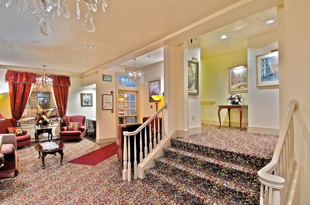 Historic Anchorage Hotel 26/33