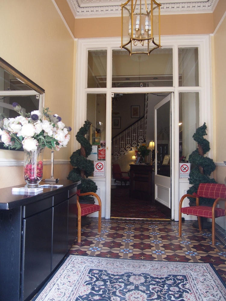 Edinburgh Thistle Hotel 13/50