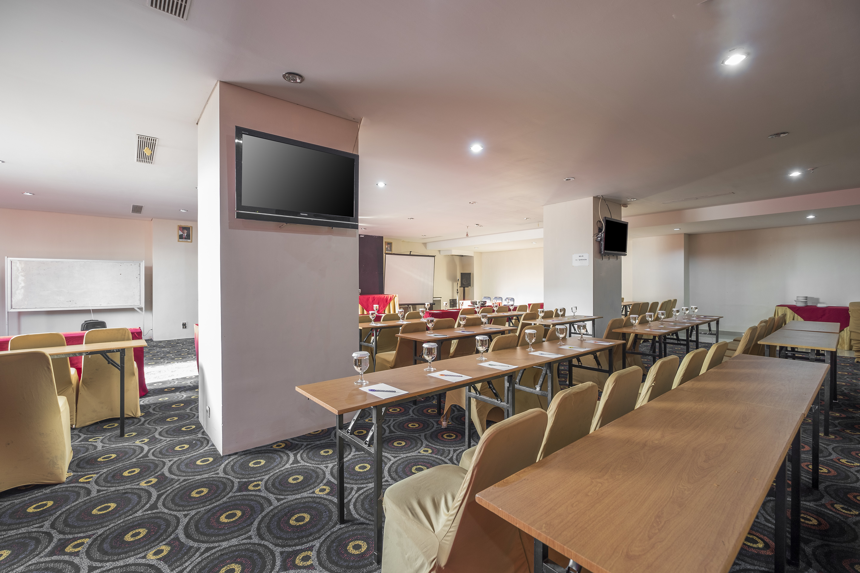 Lynt Hotel Makassar 28/31