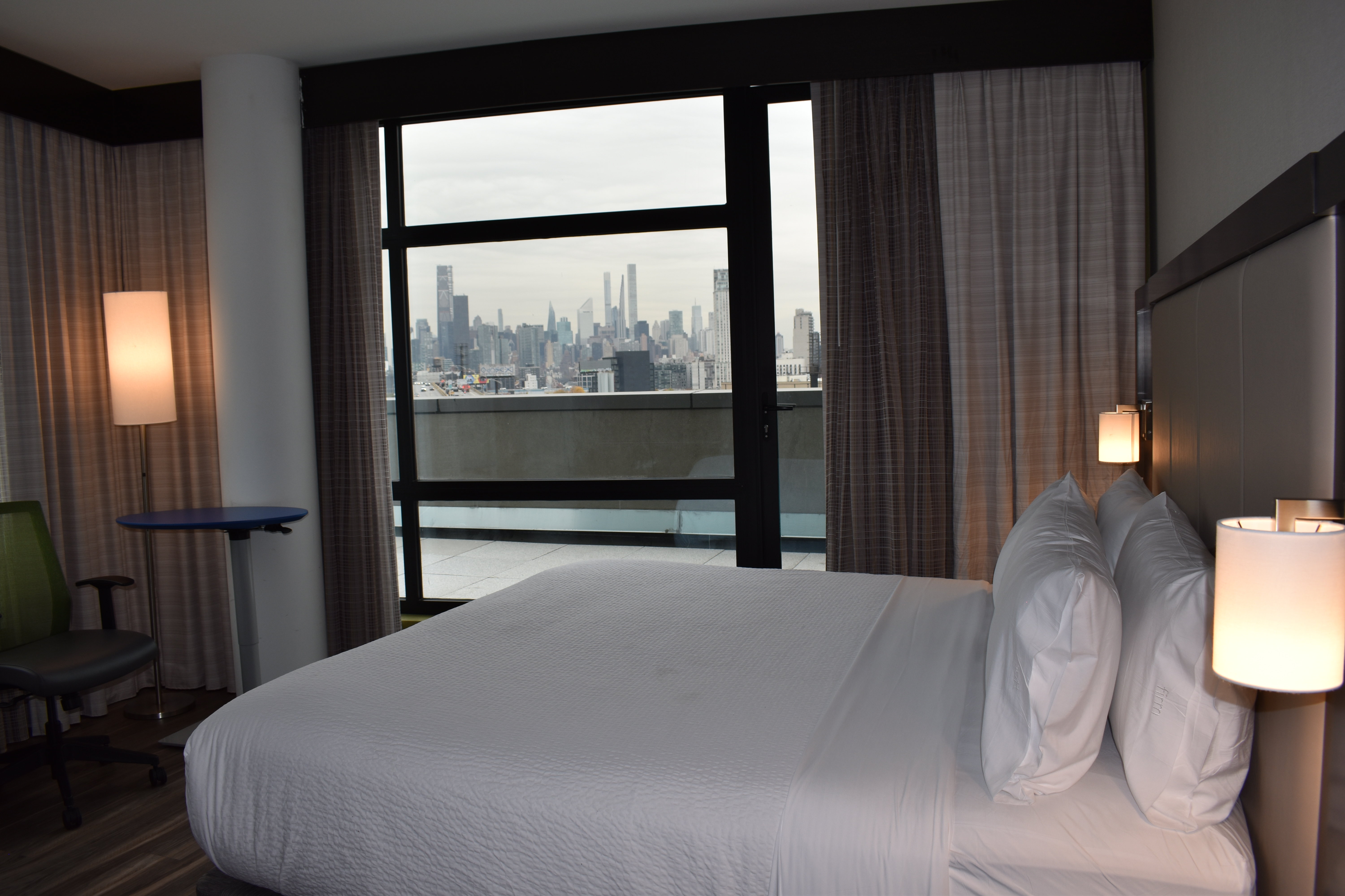 Holiday Inn Express Long Island City E New York, an IHG Hotel 20/48