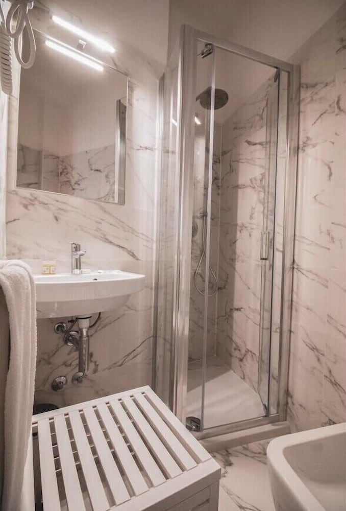 Hotel Caraibi 48/50