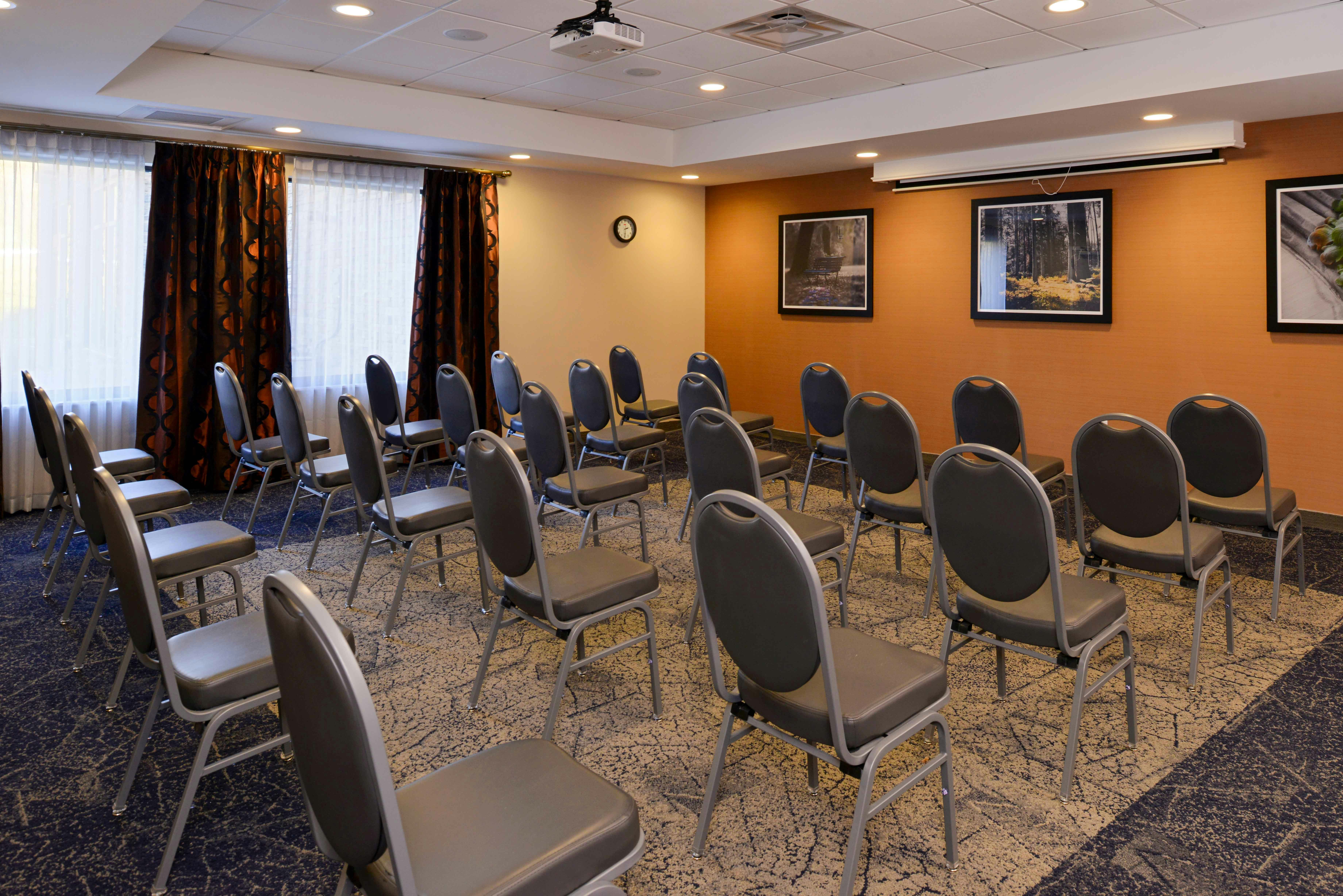 Hampton Inn & Suites Albany/East Greenbush 40/46