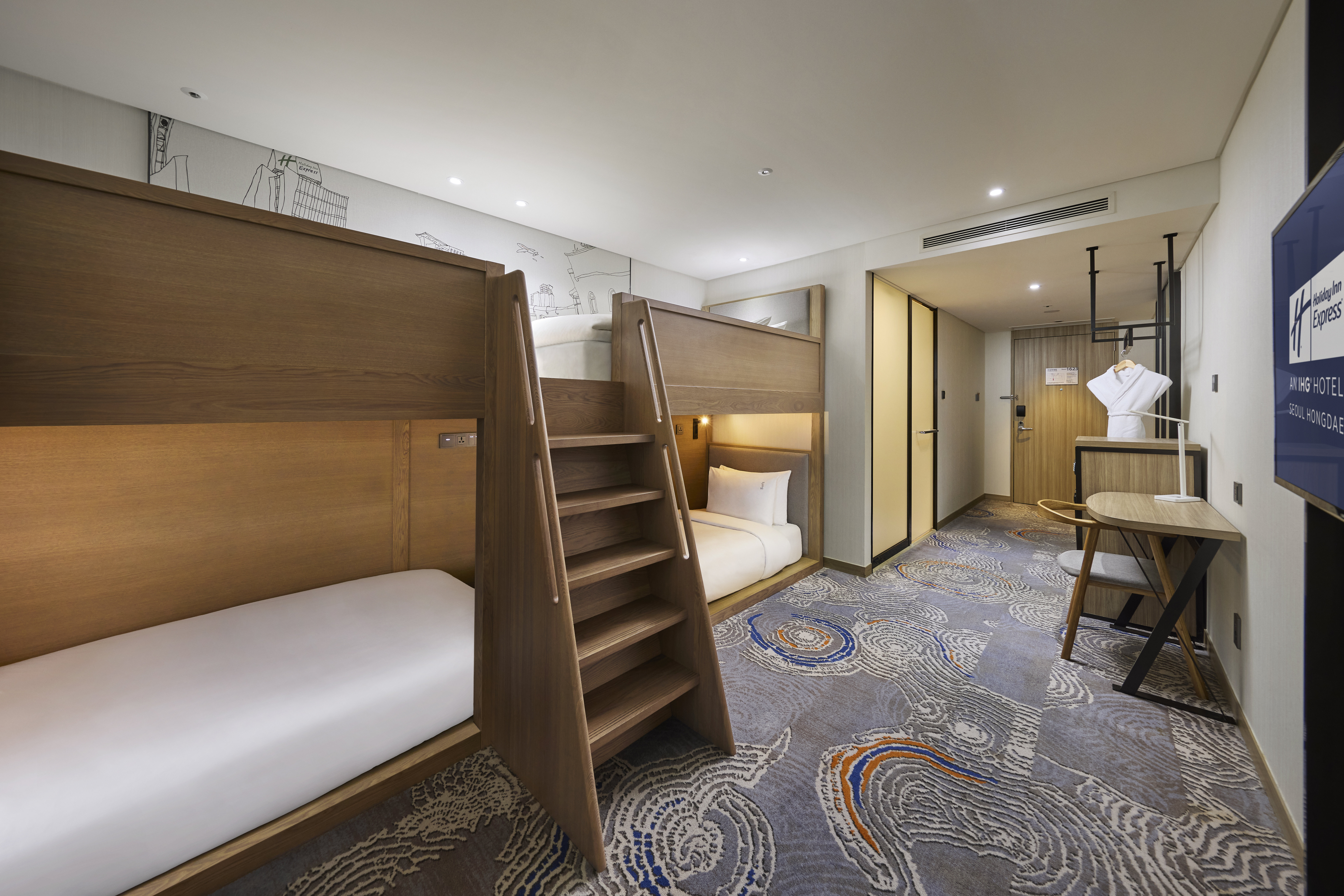 Holiday Inn Express Seoul Hongdae 40/74