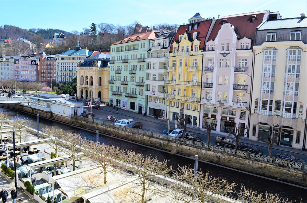 Hotel Krasna Kralovna 2/24