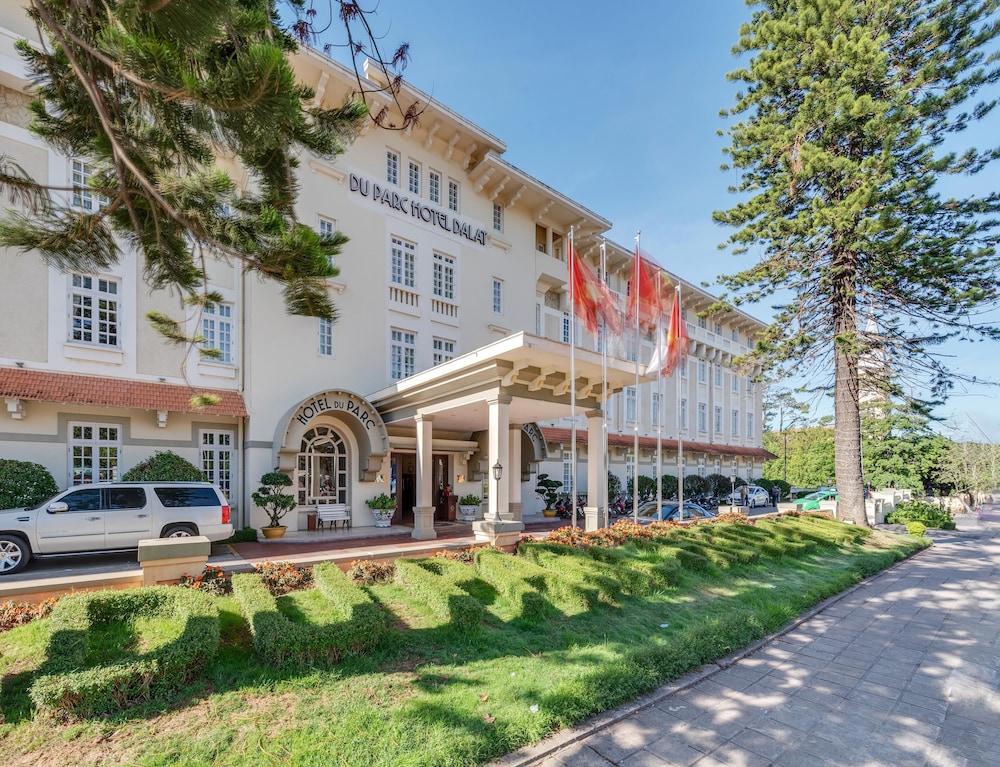 Dalat Hotel Du Parc 44/49