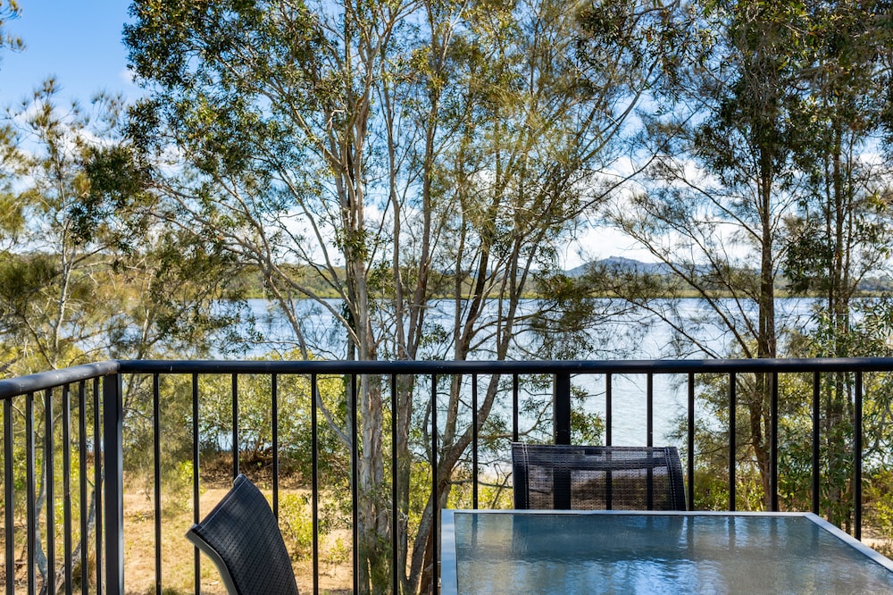 Noosa Lakes Resort 43/50