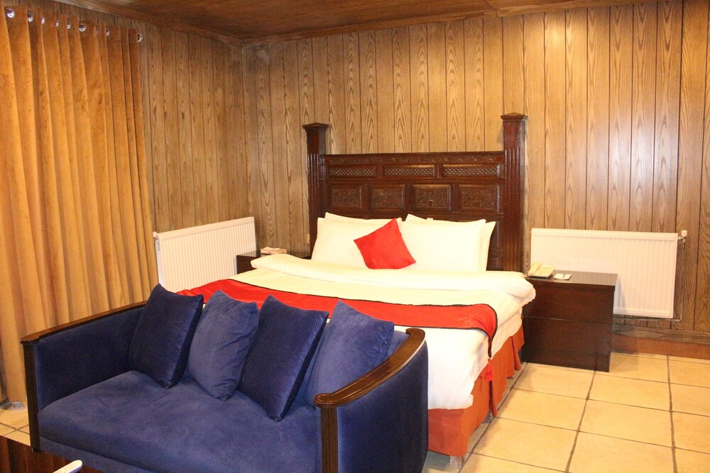 Shangrila Resort Hotel 15/50