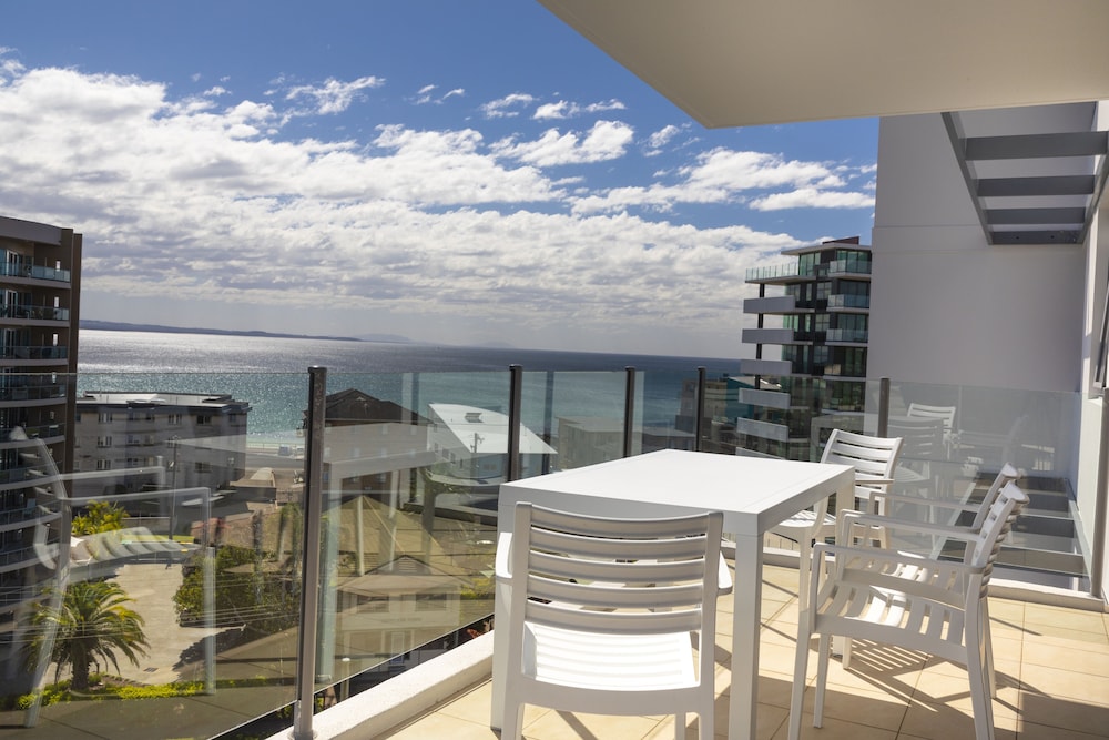 Sevan Apartments Forster 61/74