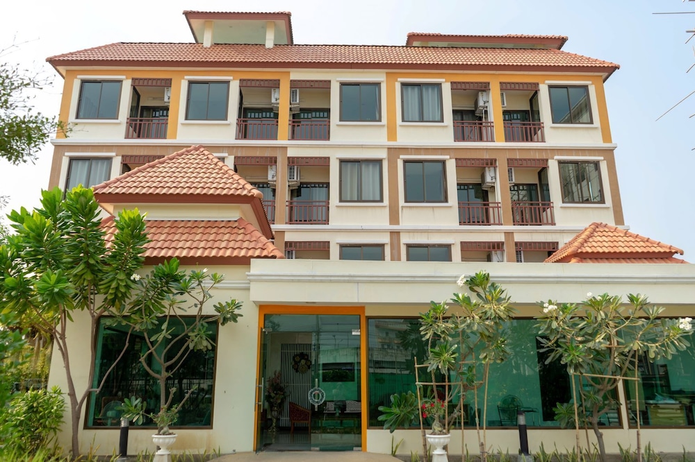 Sasi Nonthaburi Hotel And Apartment 4/57