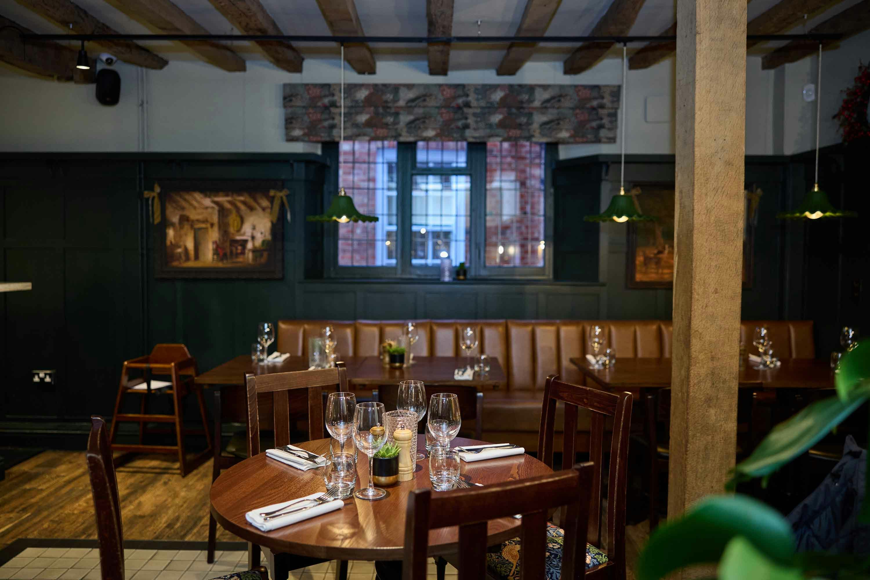 The White Hart 37/50