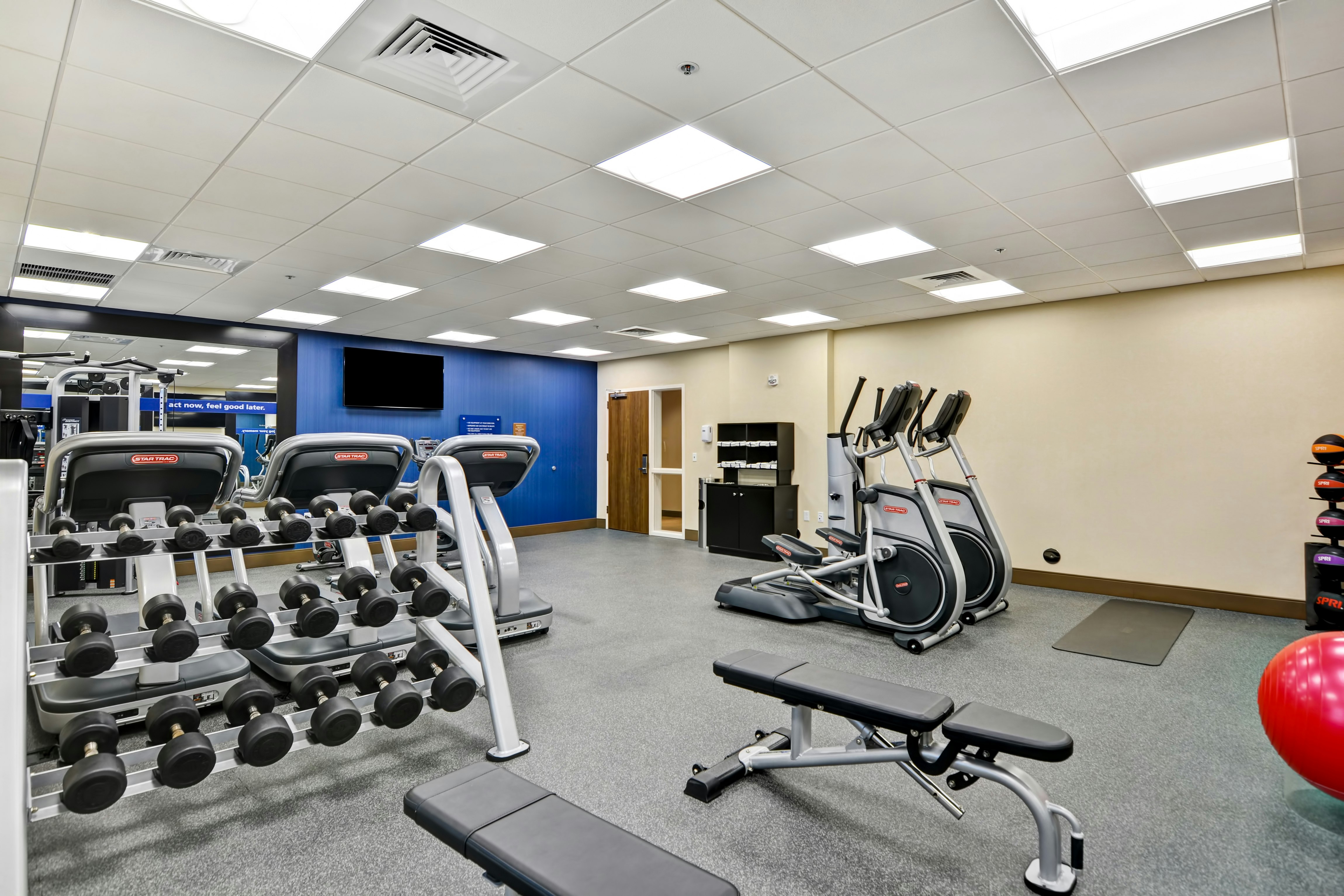 Hampton Inn Suites Tucson Marana Az 30/58