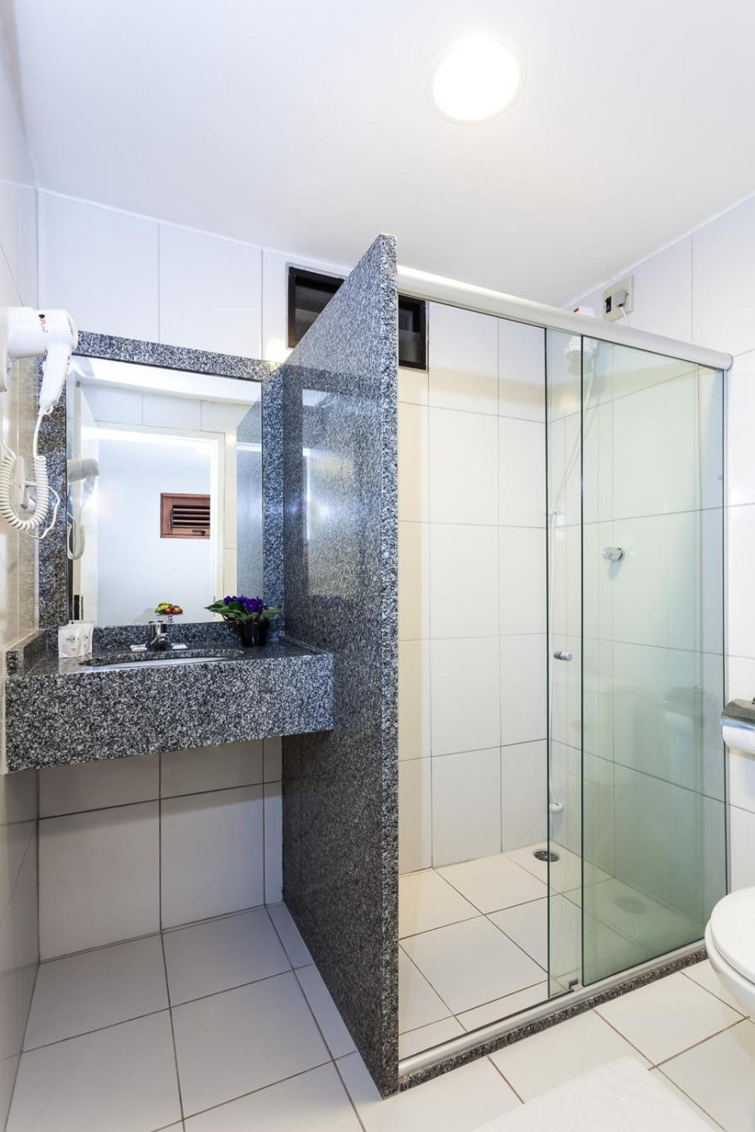 HOTEL TAVARES CORREIA 33/33