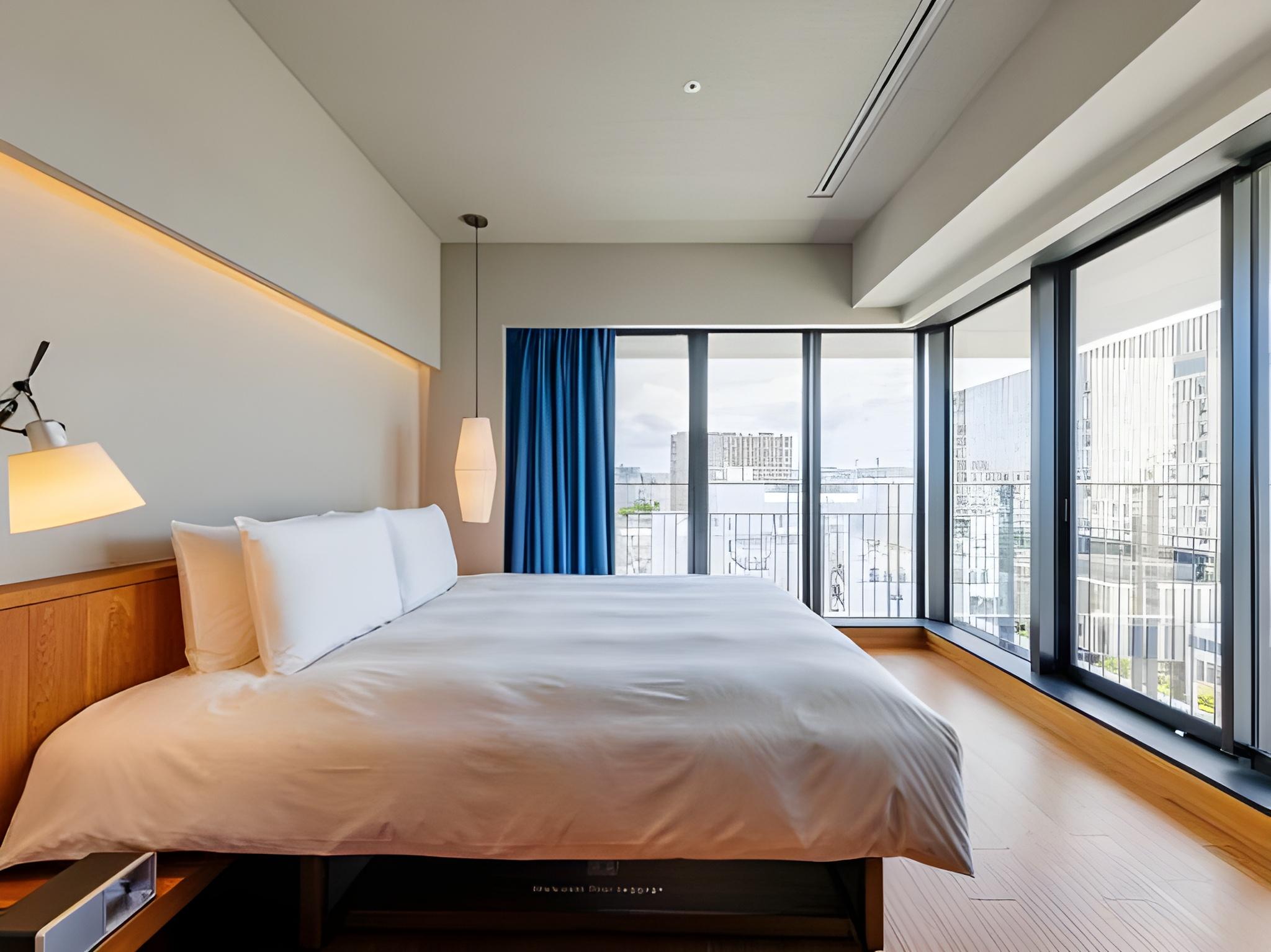 Club, King Bed, Lounge Access, Club Floor, Corner