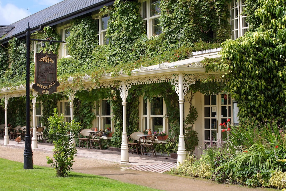 Brooklodge Hotel and Macreddin Village 4/65