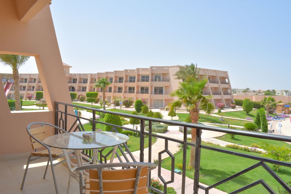 Jasmine Palace Resort and Spa 7/72