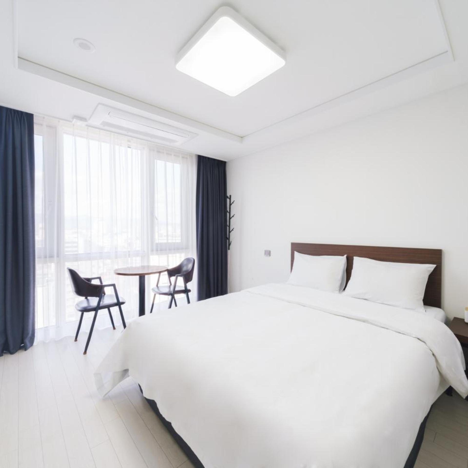 STANDARD, DOUBLE BED