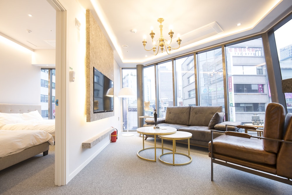 UH Suite The Jongno 29/44