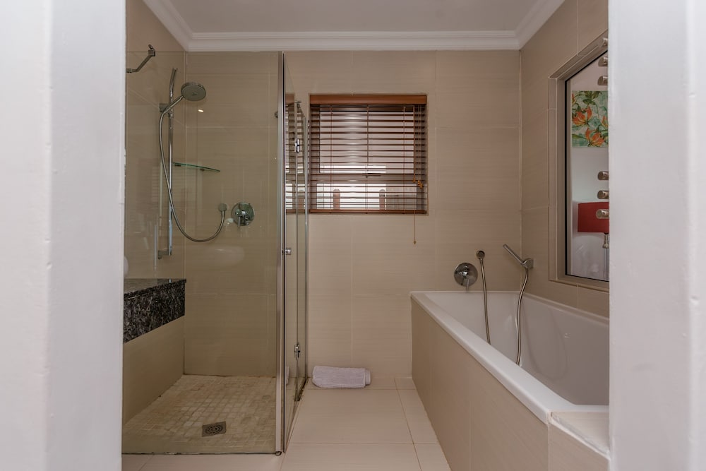 Sea Star Lodge 38/45