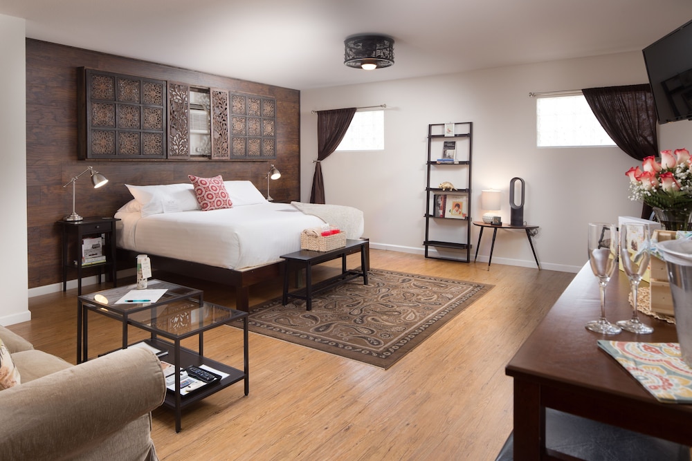 Hotel Flora & Fauna 20/50