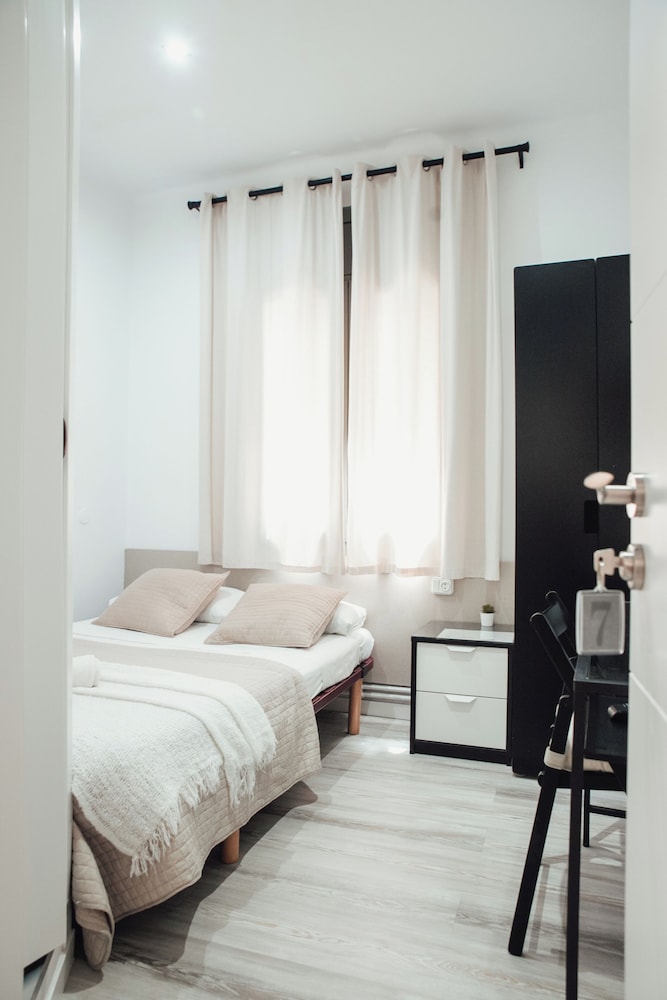 Hostal Ruta de Francia 18/50