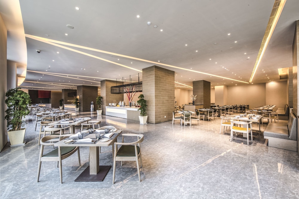 Q-Box Hotel Shanghai Sanjiagang 45/65