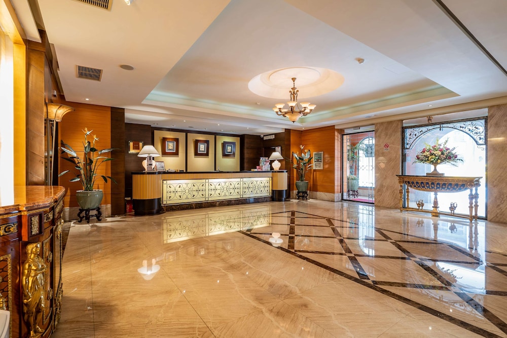 Waikoloa Hotel 12/66