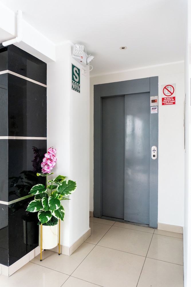 Petit Palace Apart Hotel Suites 4/50