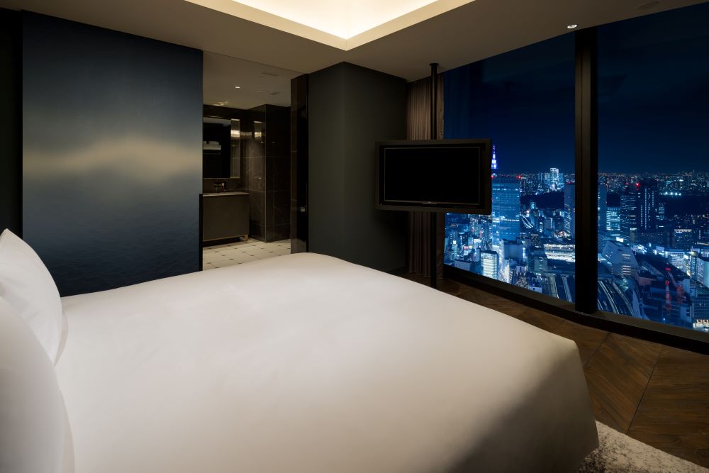 DELUXE, SUITE