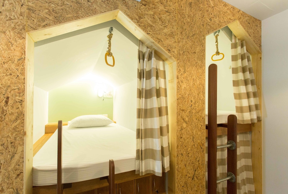 Barn And Bed Hostel 31/50