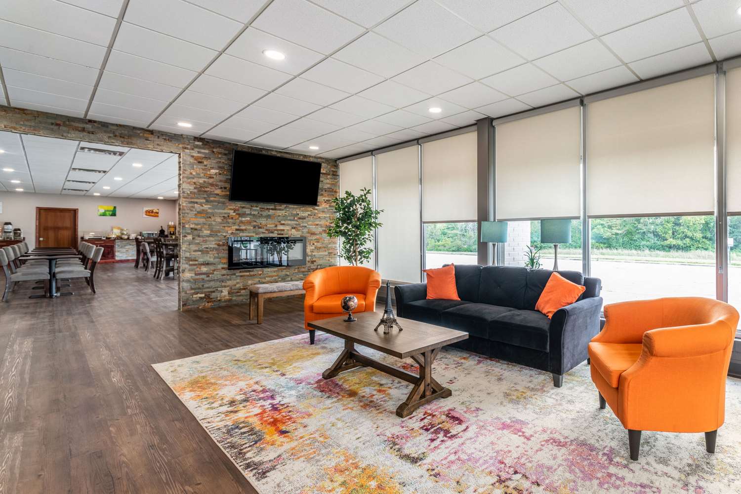 Quality Inn & Suites Vandalia near I-70 and Hwy 51 18/30