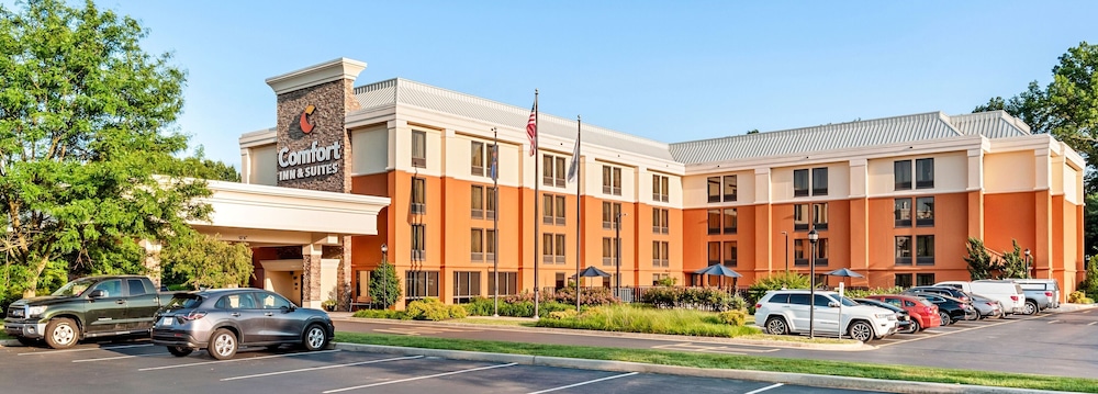 Comfort Inn Suites Newark Wilmington 54/65