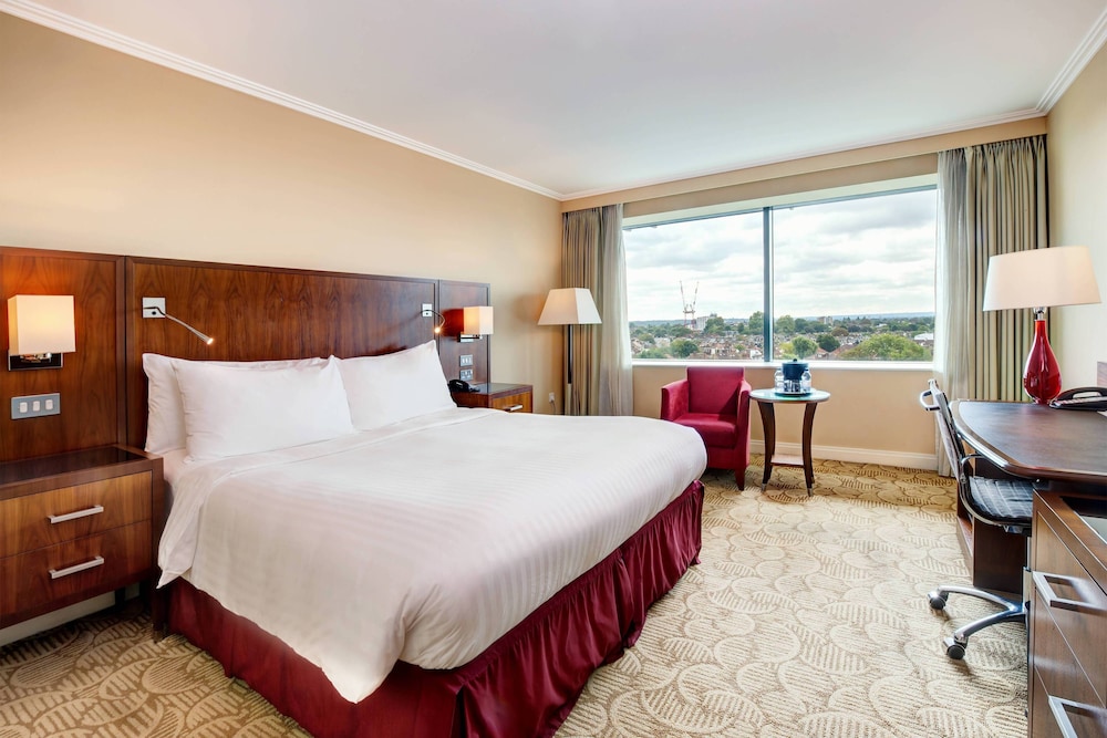 Radisson RED London Twickenham 20/62