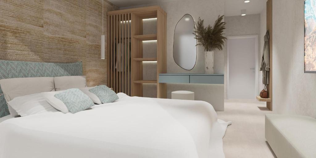 SUPERIOR, DOUBLE BED